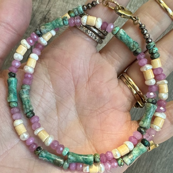 Handmade gemstone and pearl layering necklace - Picture 2 of 13